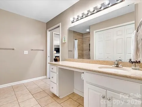 1284 Wexford Village Circle NE Lenoir NC 28645