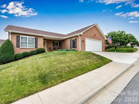 1284 Wexford Village Circle NE Lenoir NC 28645