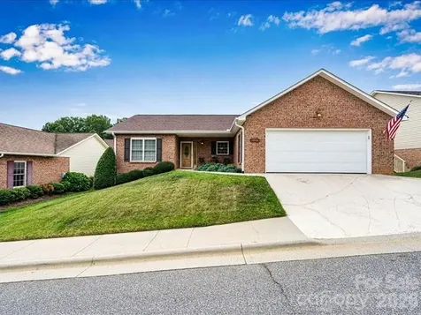 1284 Wexford Village Circle NE Lenoir NC 28645