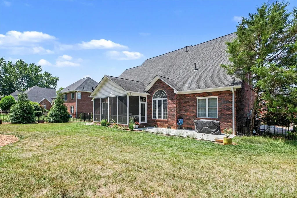 5107 Summerell Avenue Gastonia NC 28056