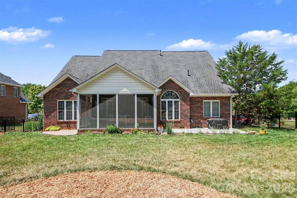 5107 Summerell Avenue Gastonia NC 28056