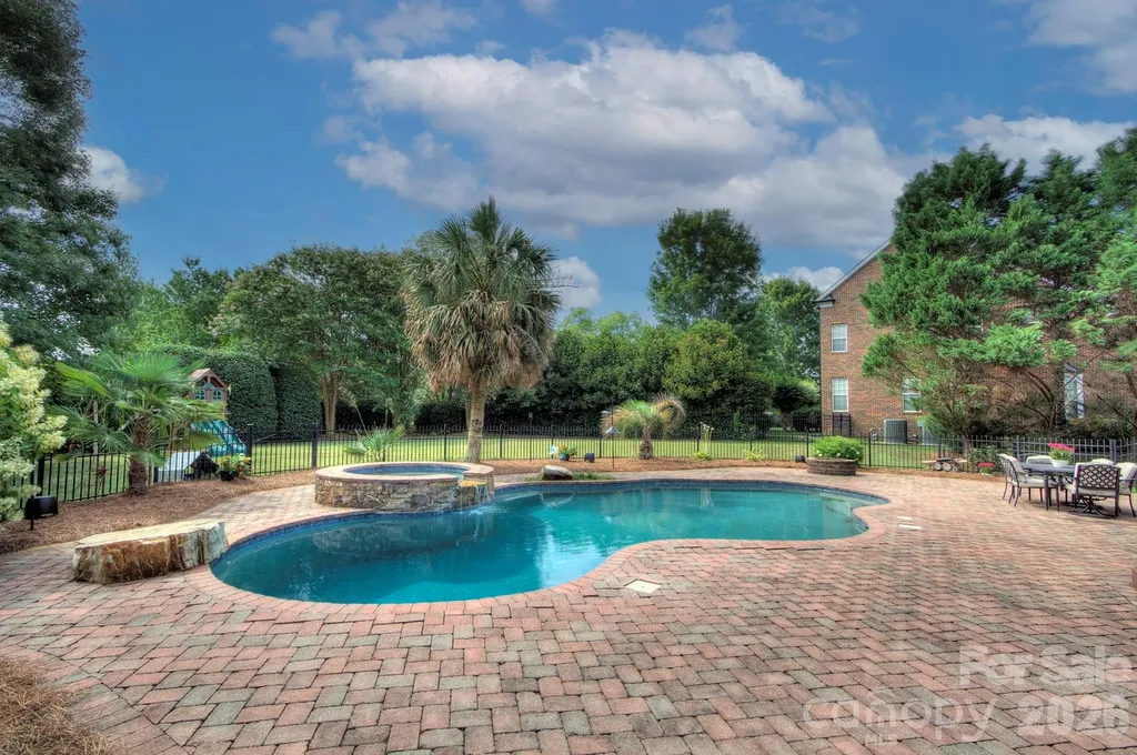 7005 Shadow Rock Court Matthews NC 28104