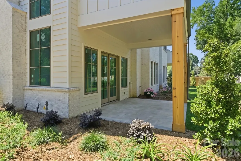 1636 Ferncliff Road Charlotte NC 28211