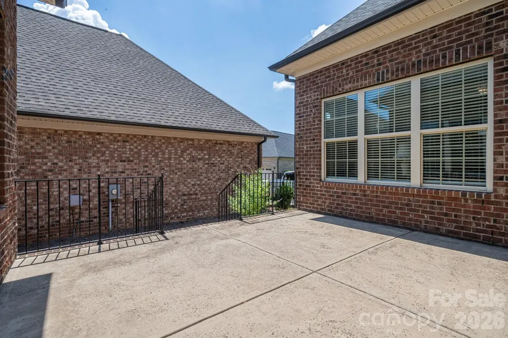 5247 Courtyard Lane Belmont NC 28012