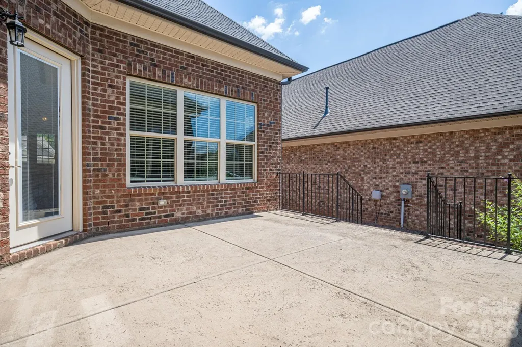 5247 Courtyard Lane Belmont NC 28012