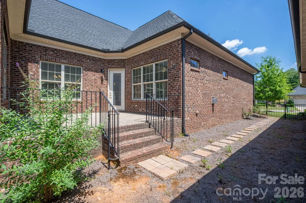 5247 Courtyard Lane Belmont NC 28012