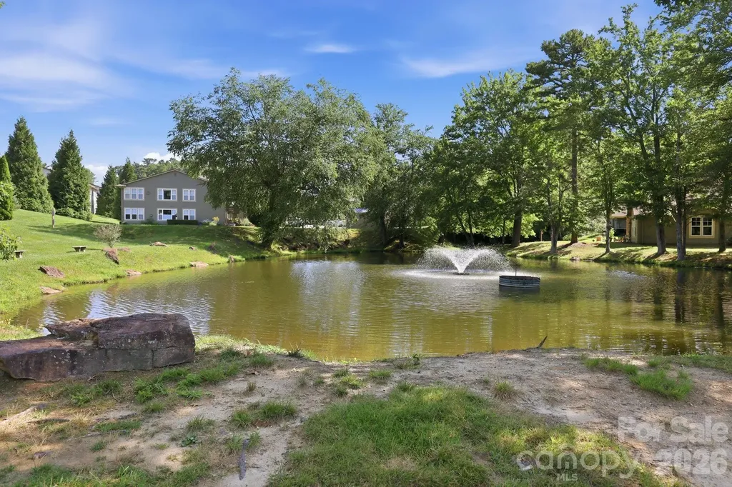 2705 Deermouse Way Hendersonville NC 28792