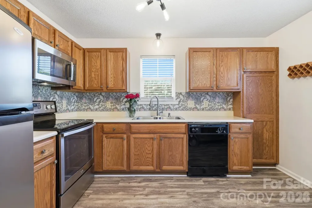 2705 Deermouse Way Hendersonville NC 28792