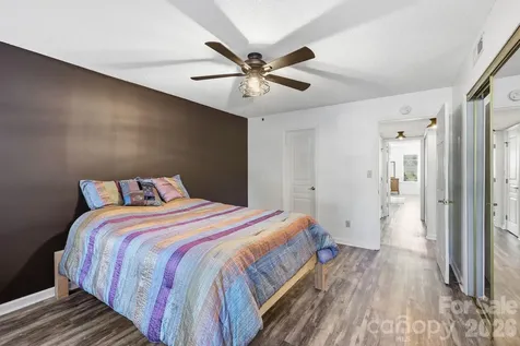 2705 Deermouse Way Hendersonville NC 28792