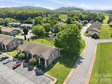 2705 Deermouse Way Hendersonville NC 28792
