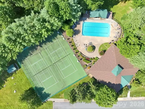 2705 Deermouse Way Hendersonville NC 28792