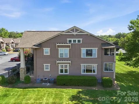 2705 Deermouse Way Hendersonville NC 28792