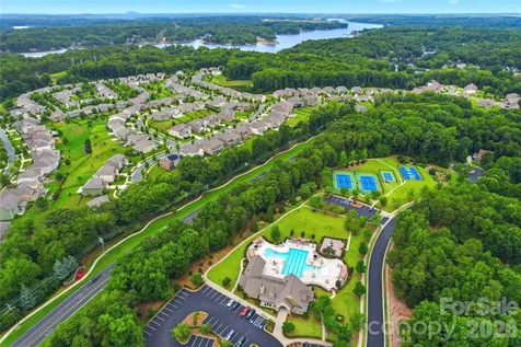 11141 Crane Creek Drive Charlotte NC 28278