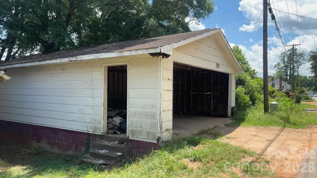 197 Main Street Henrietta NC 28076