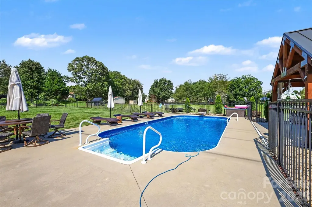 4672 Grace Chapel Road Granite Falls NC 28630