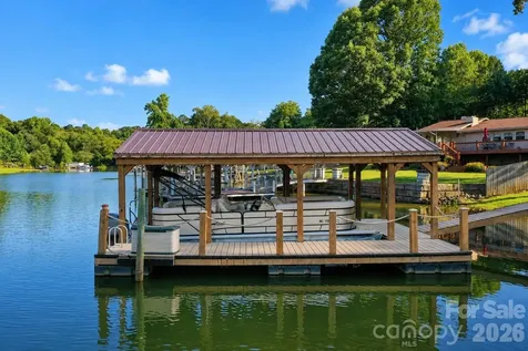 6208 Vandresser Point Hickory NC 28601