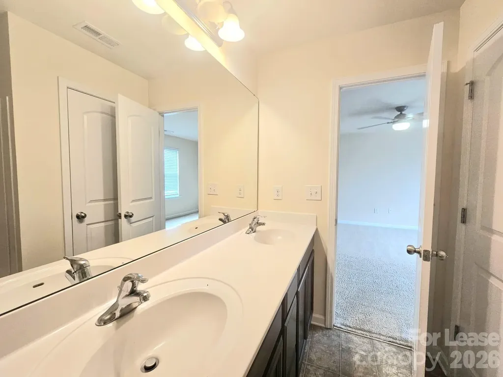 7333 Jane Parks Way Charlotte NC 28217