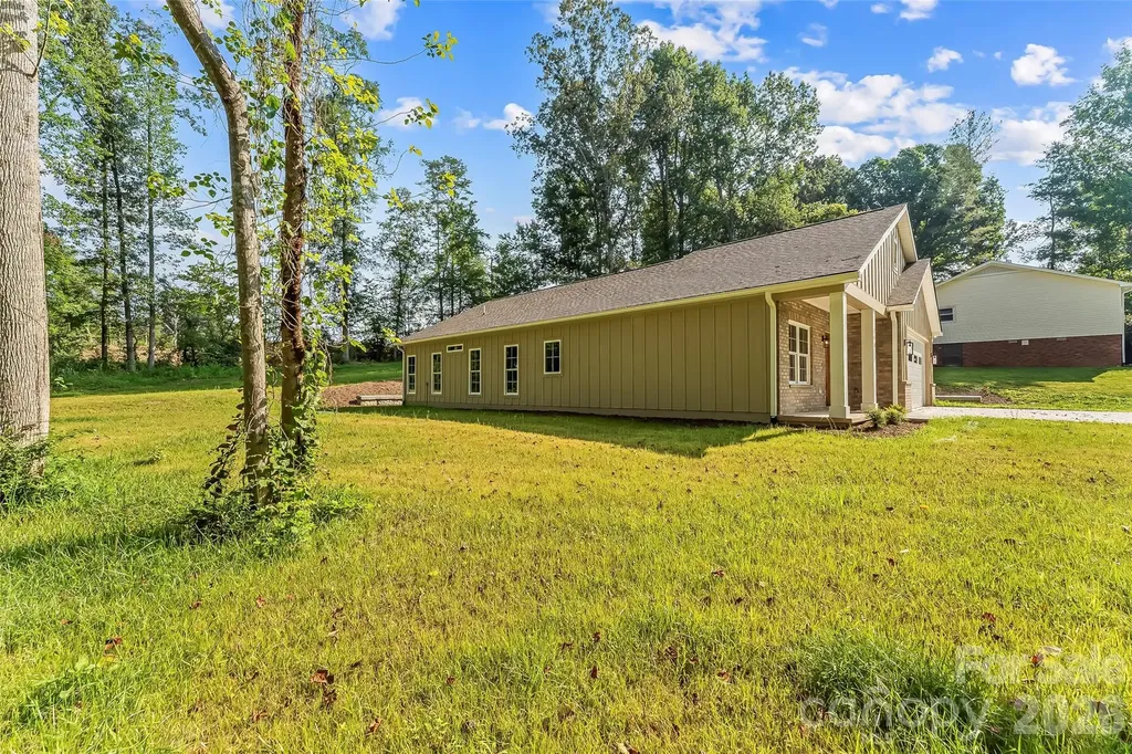 156 Oakdale Drive Morganton NC 28655