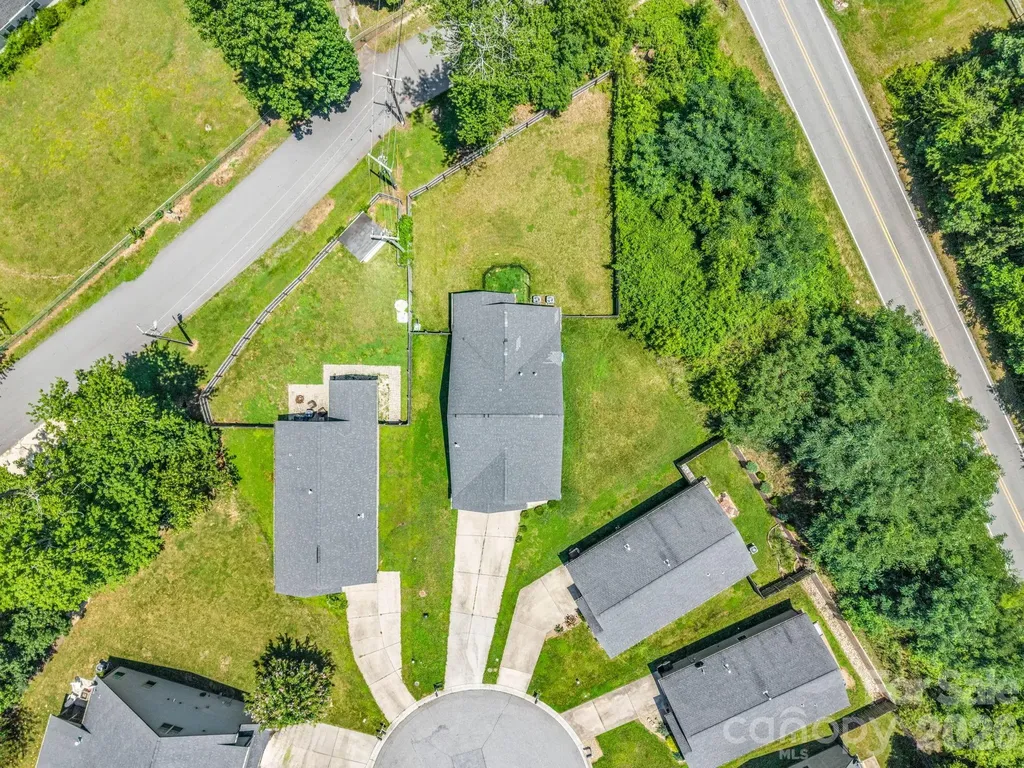 198 N River Road Fletcher NC 28732