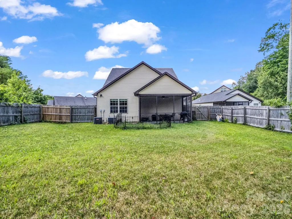 198 N River Road Fletcher NC 28732