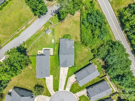 198 N River Road Fletcher NC 28732