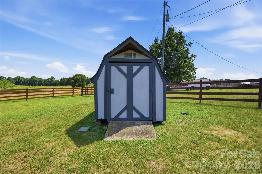 128 Old Hollis Road Ellenboro NC 28040