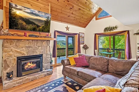 160 Bridle Drive Maggie Valley NC 28751