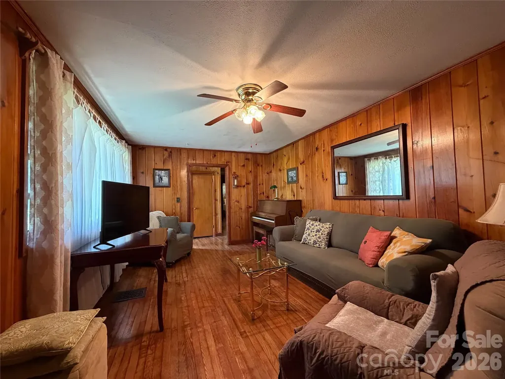 1345 Rock Hill Street Nebo NC 28761