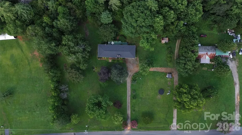 1345 Rock Hill Street Nebo NC 28761