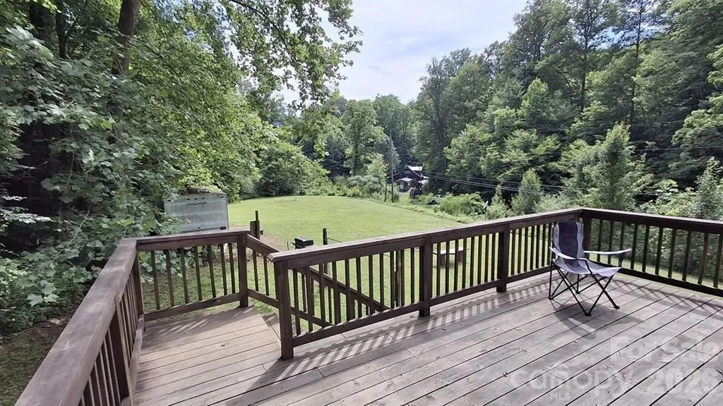 454 Bradley Branch Road Whittier NC 28789