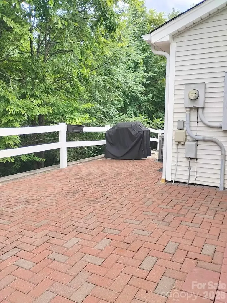 6726 Vlosi Drive Charlotte NC 28226