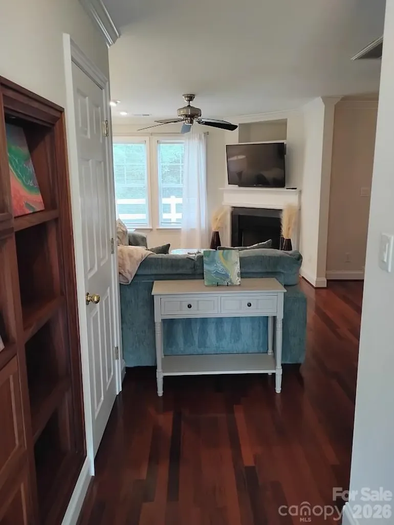 6726 Vlosi Drive Charlotte NC 28226
