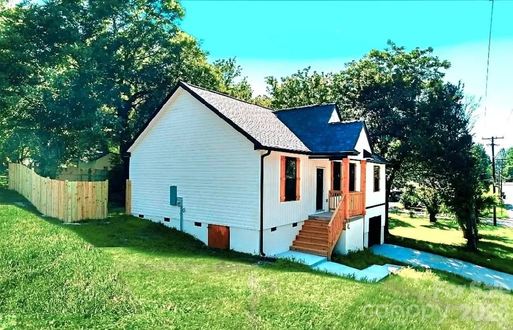 1111 W 7th Avenue Gastonia NC 28052