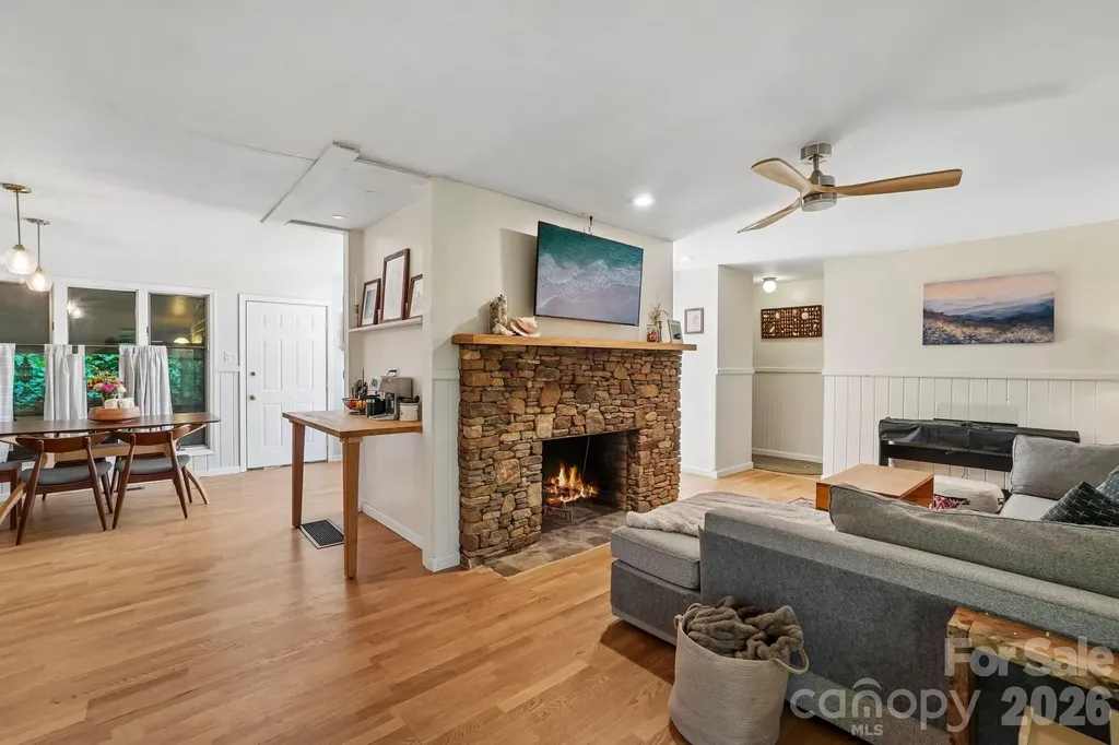637 Cascade Lake Road Pisgah Forest NC 28768