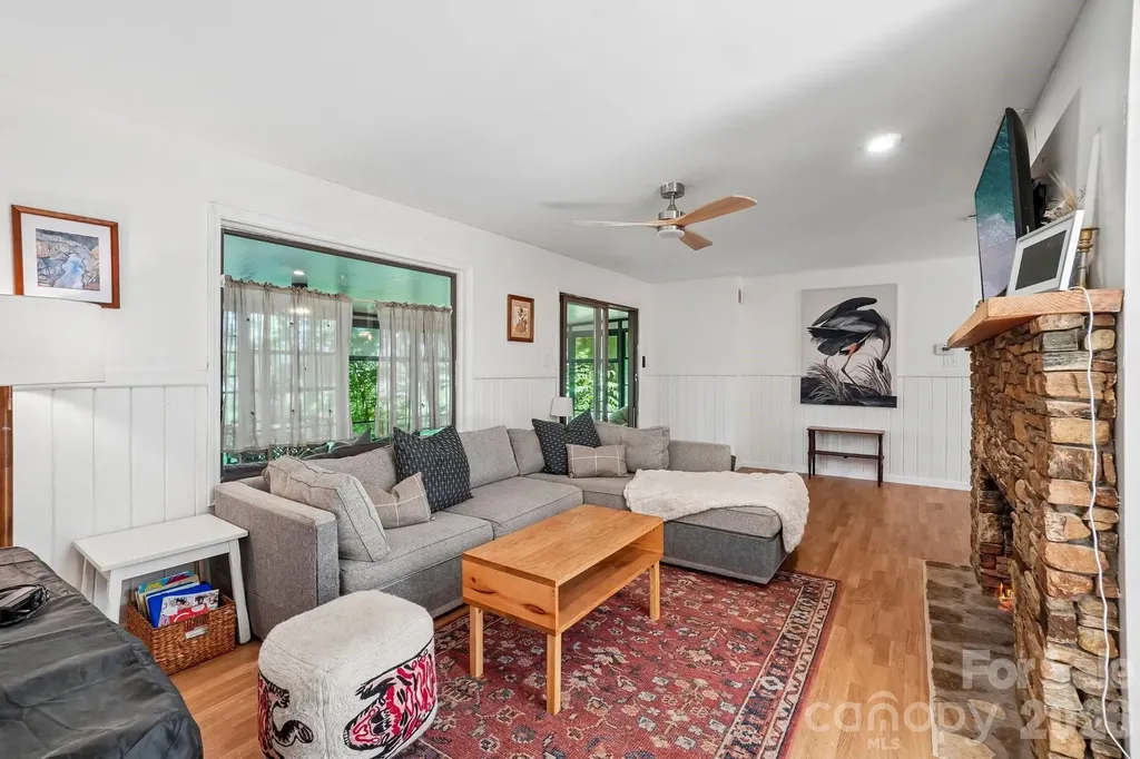 637 Cascade Lake Road Pisgah Forest NC 28768