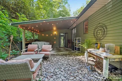637 Cascade Lake Road Pisgah Forest NC 28768