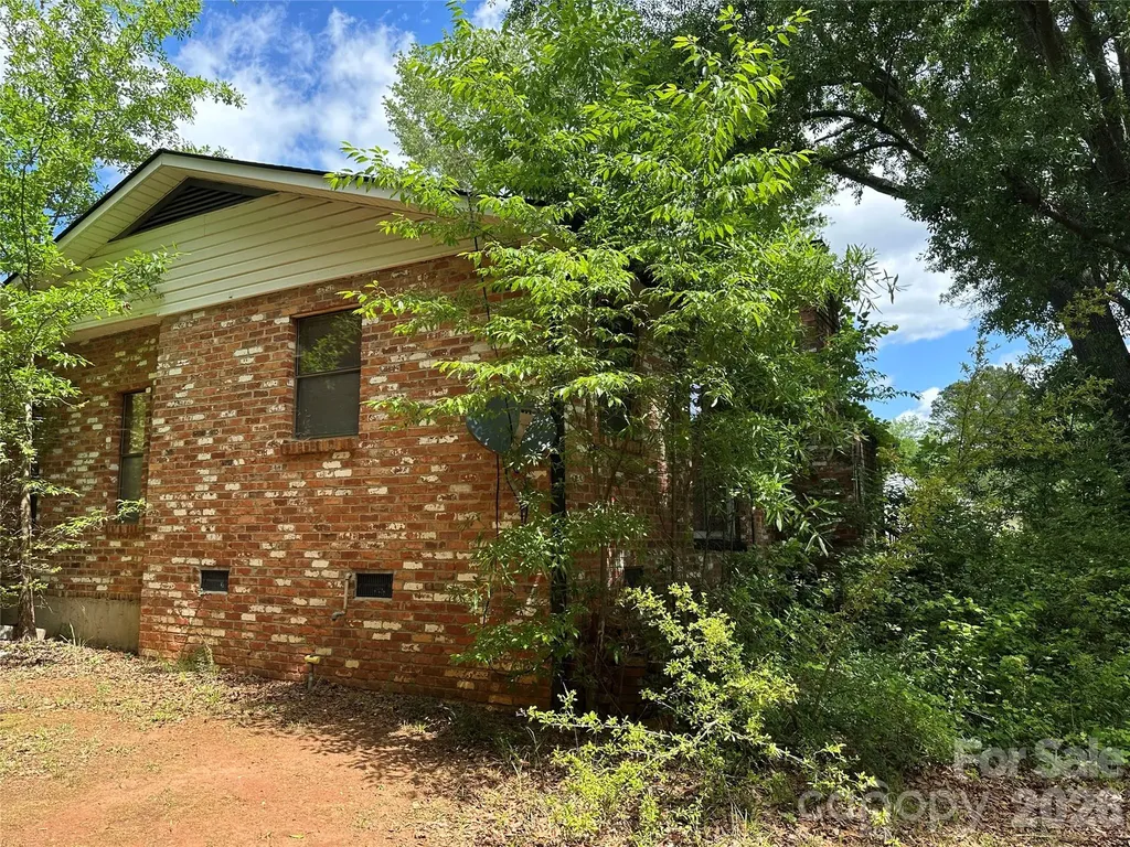 572 Ledbetter Road Spindale NC 28160