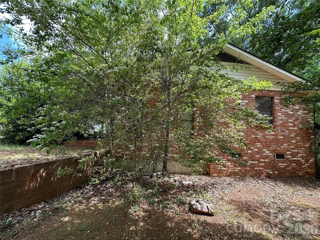 572 Ledbetter Road Spindale NC 28160