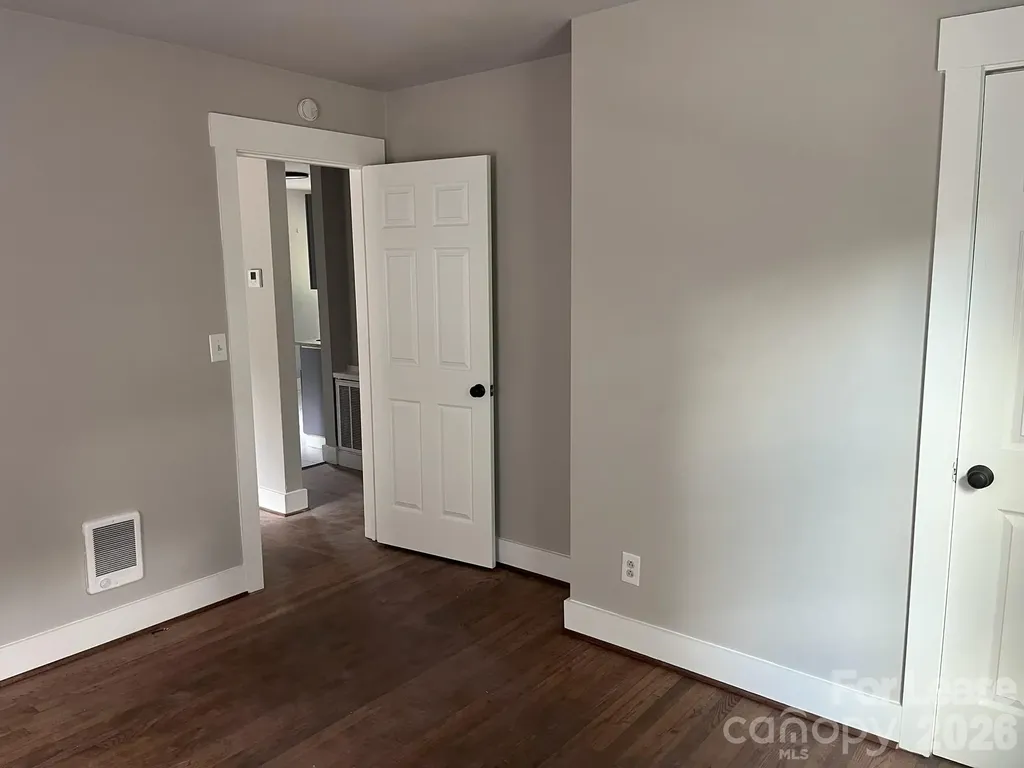 1716 Catherine Simmons Avenue Charlotte NC 28216