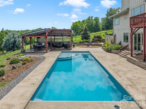 197 Arlys Lane Tryon NC 28782