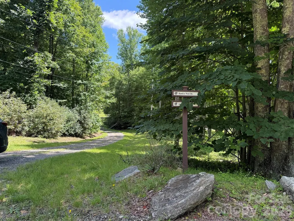 999 Hawks Nest Drive Burnsville NC 28714