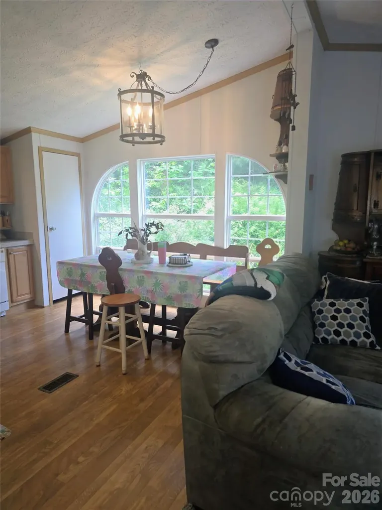 192 Lady Bug Lane Penrose NC 28766