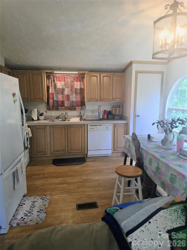 192 Lady Bug Lane Penrose NC 28766