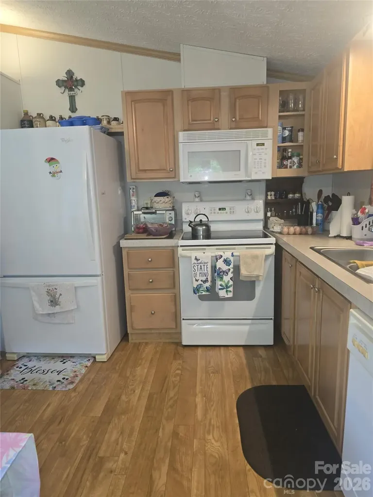 192 Lady Bug Lane Penrose NC 28766