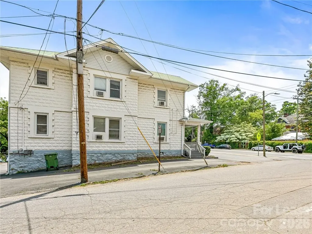 577 Haywood Road Asheville NC 28806
