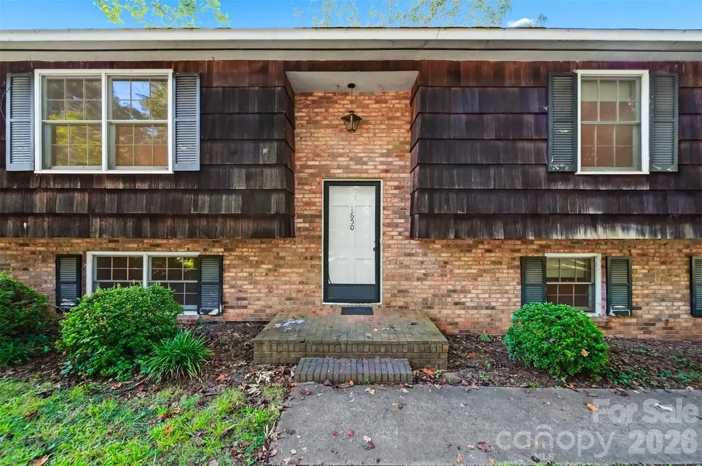 1650 12th Street Drive NW Hickory NC 28601