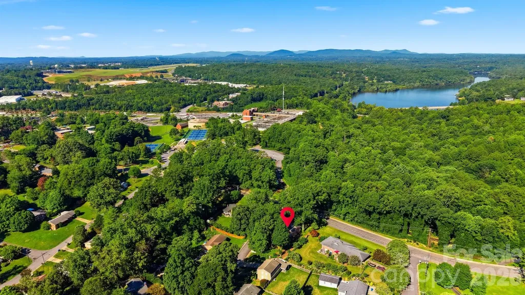 1650 12th Street Drive NW Hickory NC 28601