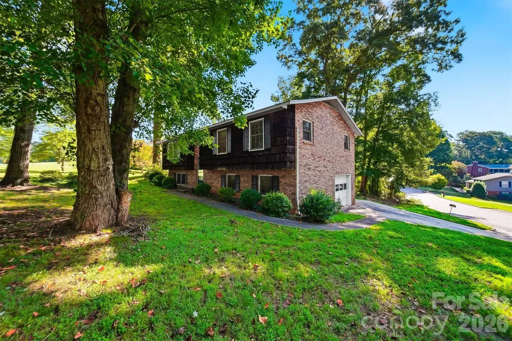 1650 12th Street Drive NW Hickory NC 28601