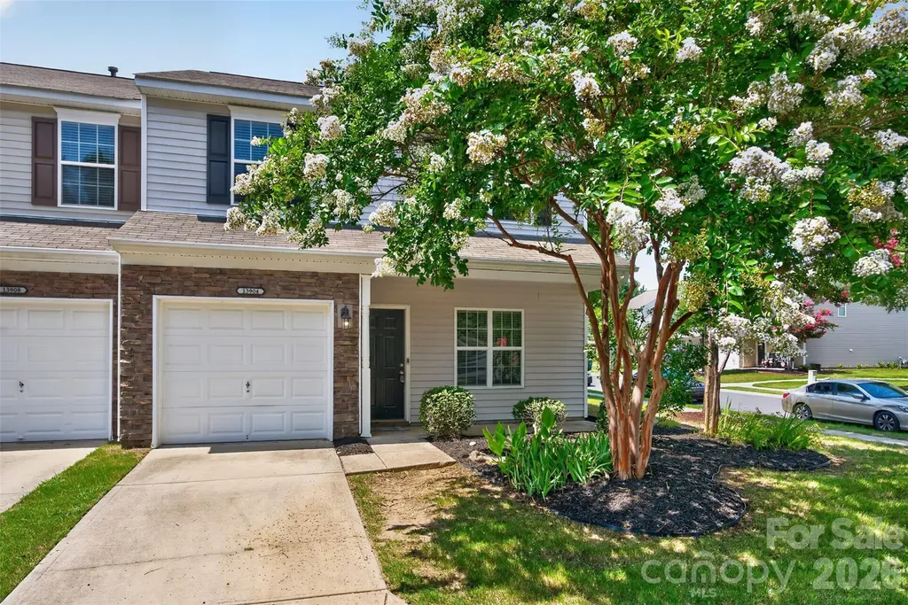 13904 Singleleaf Lane Charlotte NC 28278