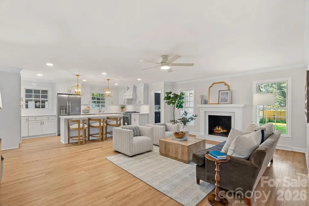1100 Braeburn Road Charlotte NC 28211